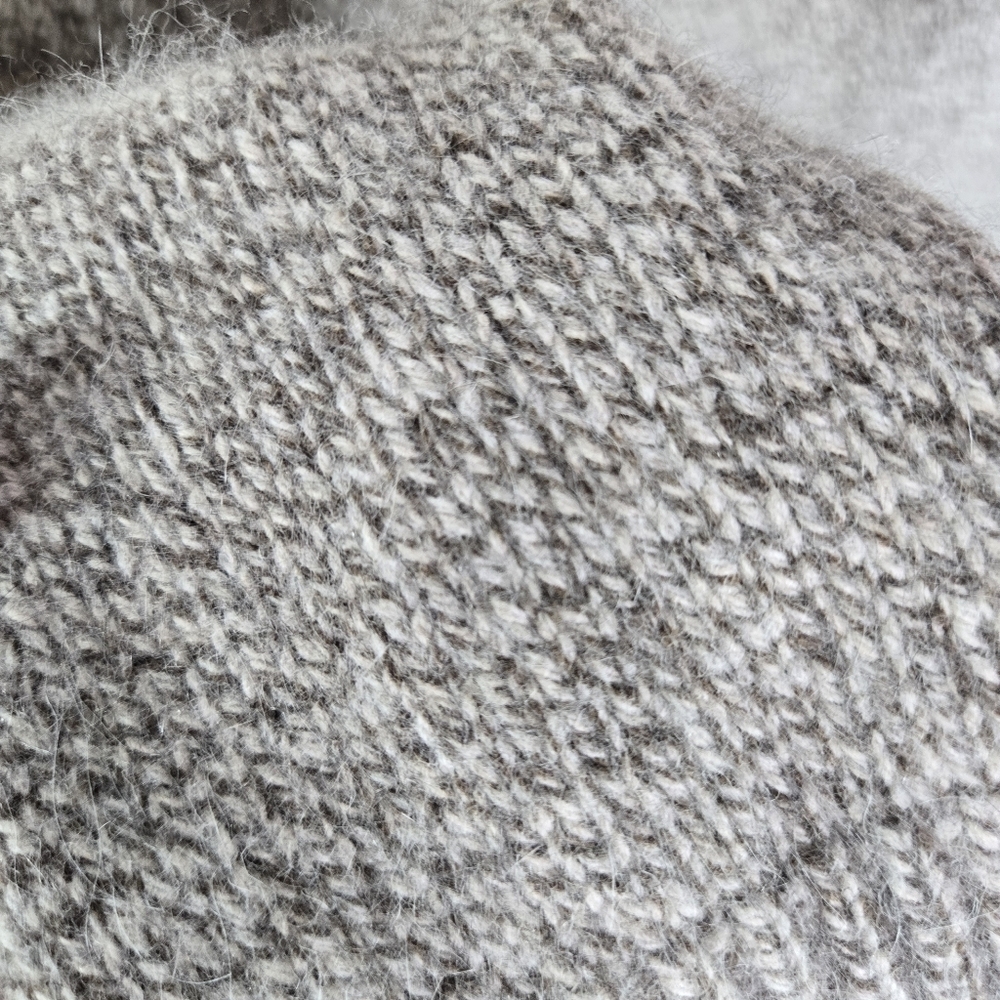 Celtic & Co Oatmeal Turtleneck Lambswool Angora Sweater Made In Scotland - Picture 9 of 10
